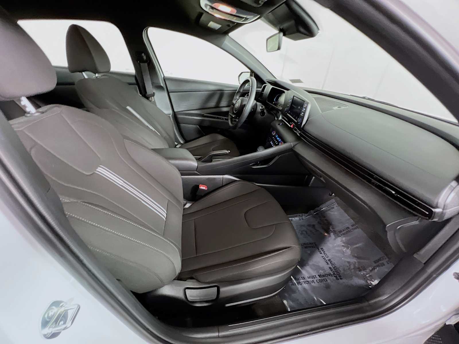 Certified Used 2025 Serenity White Hyundai SEL Sport image 26