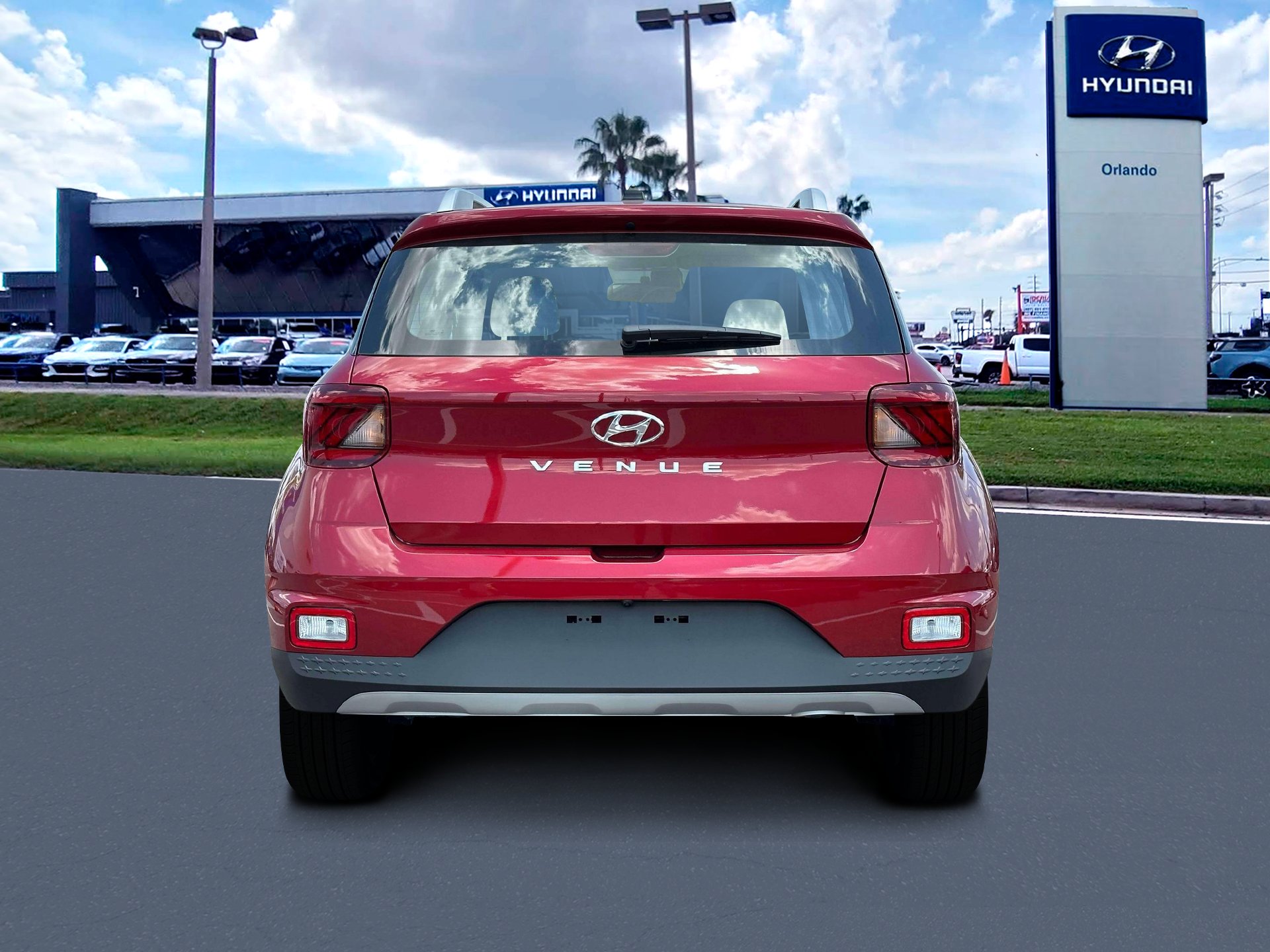 2025 Hyundai Venue Limited - Photo 6