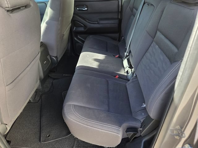 Used 2022 Gray Nissan Crew Cab SV 4x4 image 11