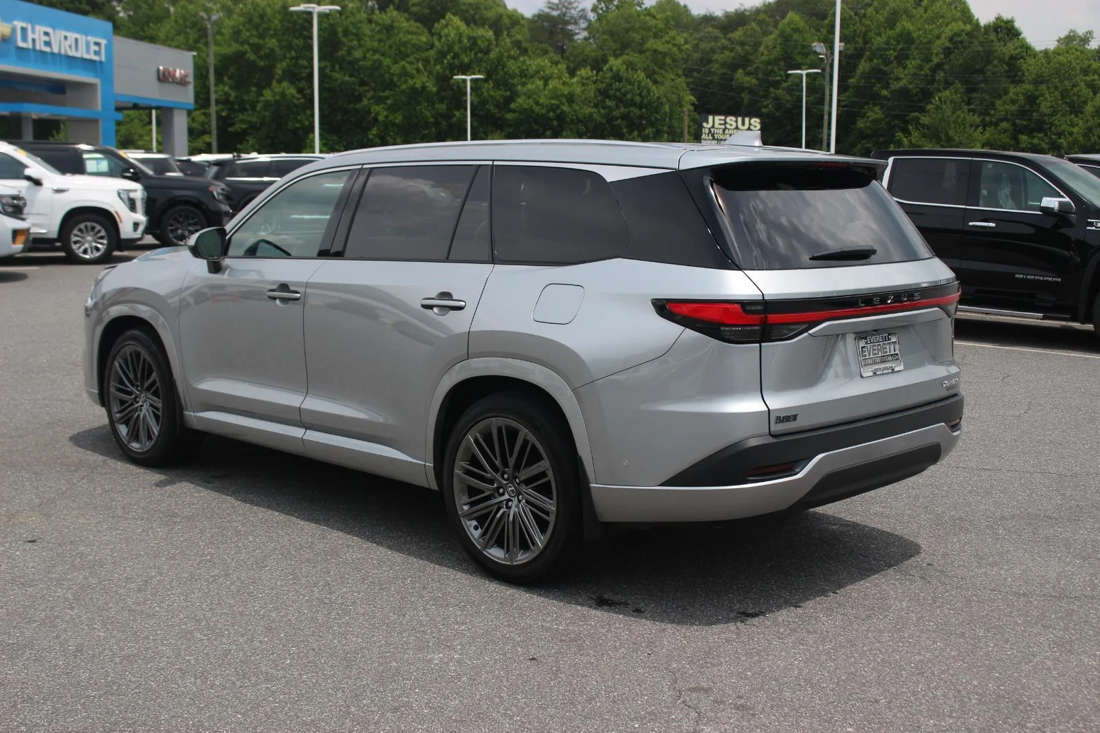Used 2026 Silver Lexus TX 550h+ Luxury image 5
