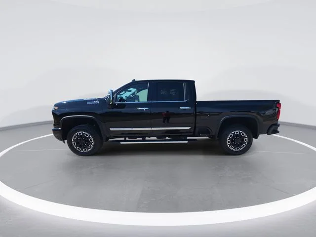 Used 2024 Black Chevrolet High Country image 5
