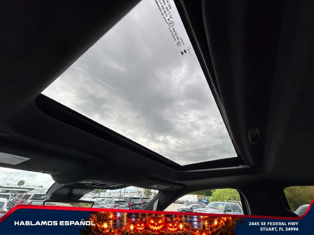 New 2026 Glacier White Tricoat GMC Denali Ultimate image 34