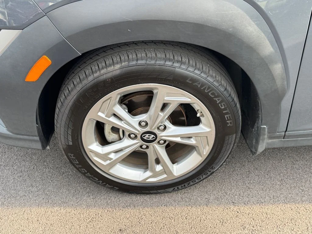 Used 2023 Gray Hyundai SEL image 15