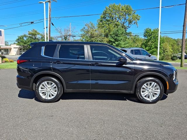 Used 2022 Black Mitsubishi ES image 8