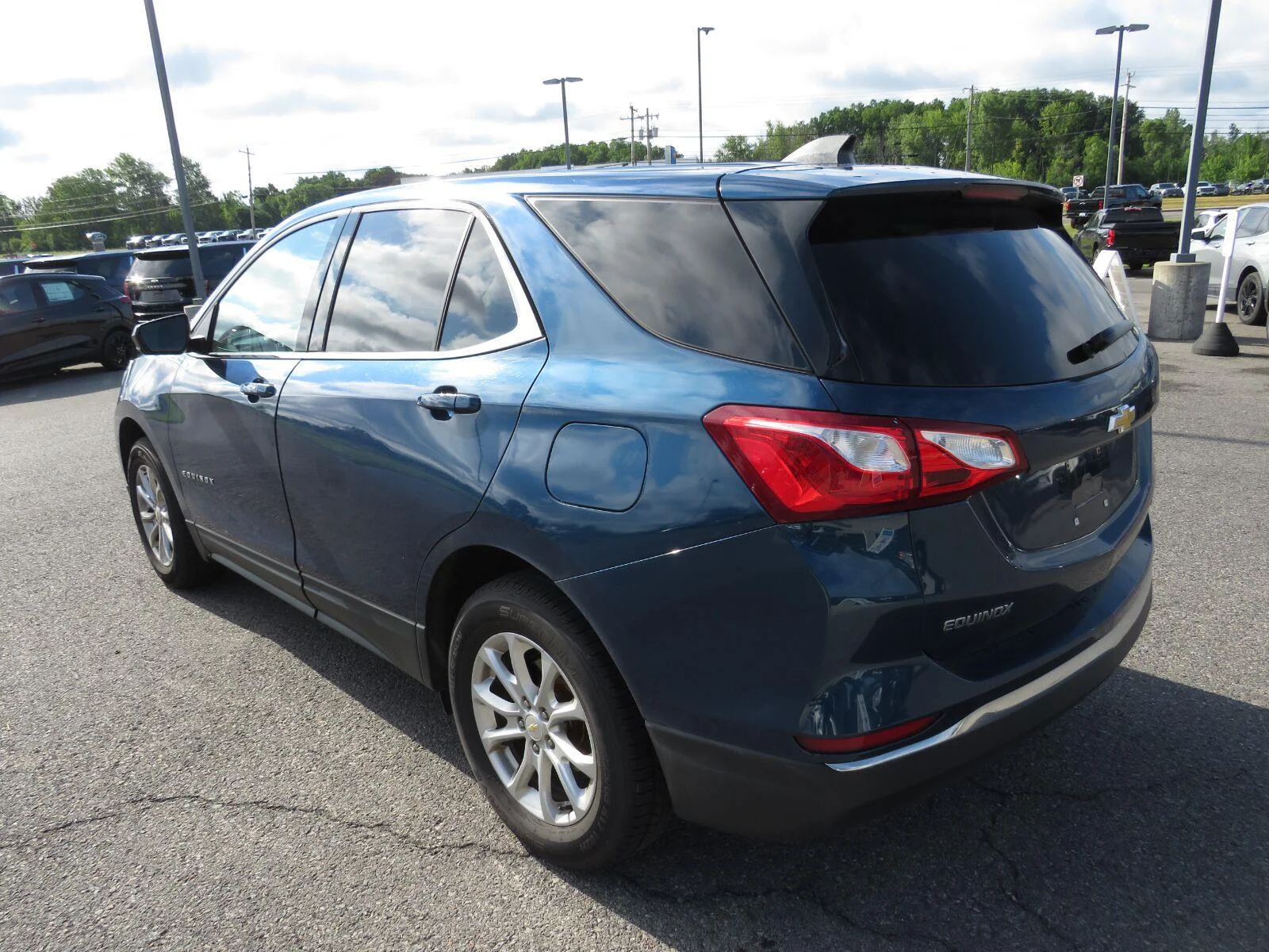 Used 2020 PACIFIC BLUE METALLIC Chevrolet LT image 6
