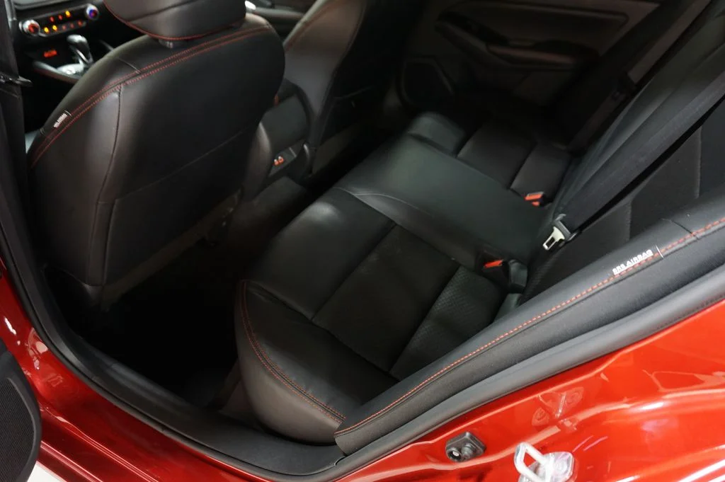 Used 2023 Red Nissan 2.5 SR image 32