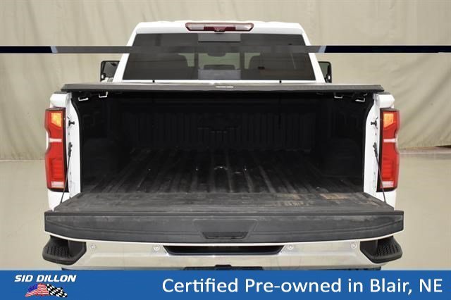 Used 2024 Summit White Chevrolet LTZ image 12