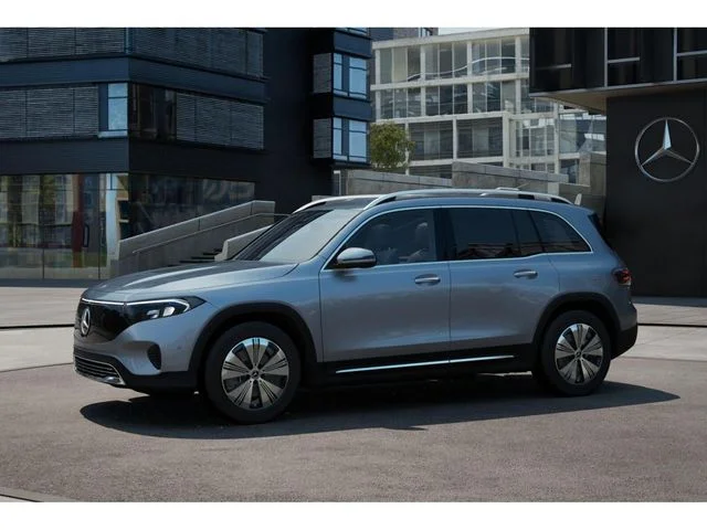 Used 2025 Silver Mercedes-Benz 250+ image 39