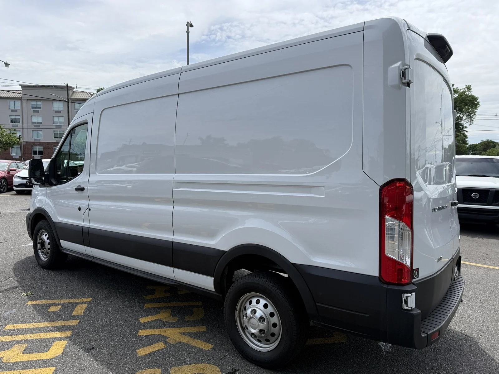 Used 2023 Oxford White Ford T-250 148