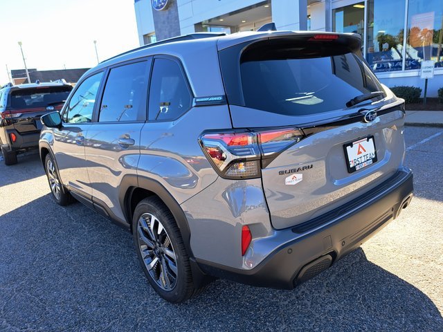 2026 Subaru FORESTER TOURING SUV Slide 3