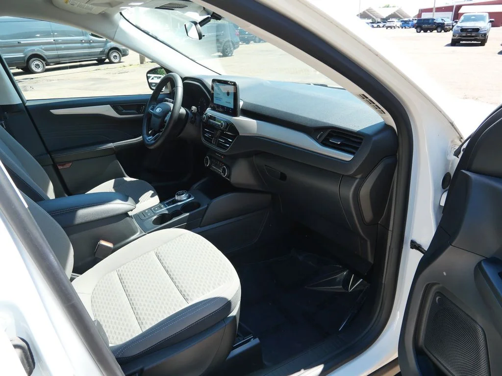Certified Used 2022 White Ford SE image 11