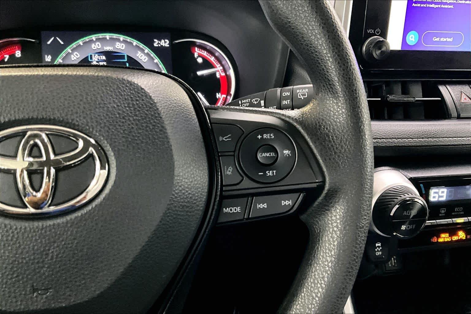 Used 2025 Ruby Flare Pearl Toyota XLE image 25