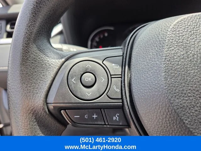 2024 Toyota RAV4 XLE - Photo 25