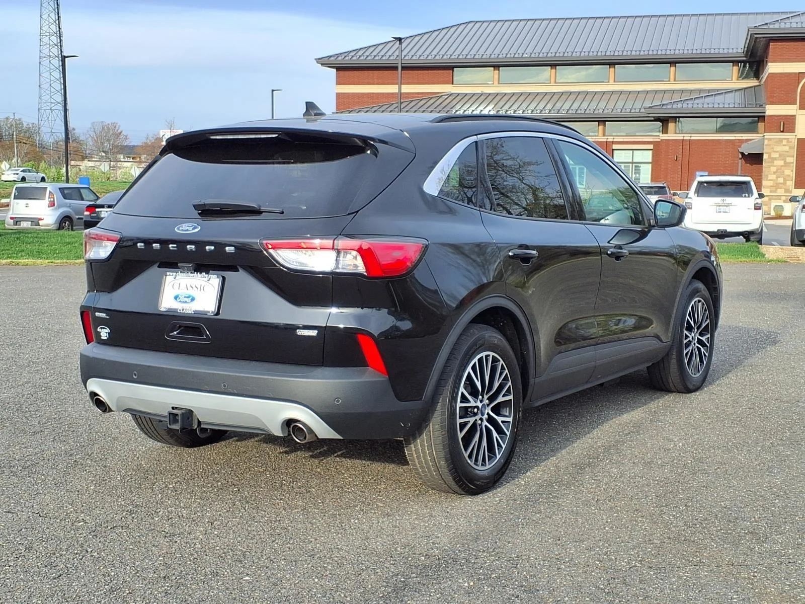 Used 2022 Agate Black Metallic Ford SEL Plug-In Hybrid image 2