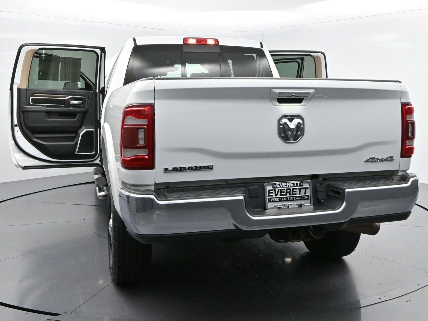 Used 2022 Bright White Clearcoat Ram Laramie image 45