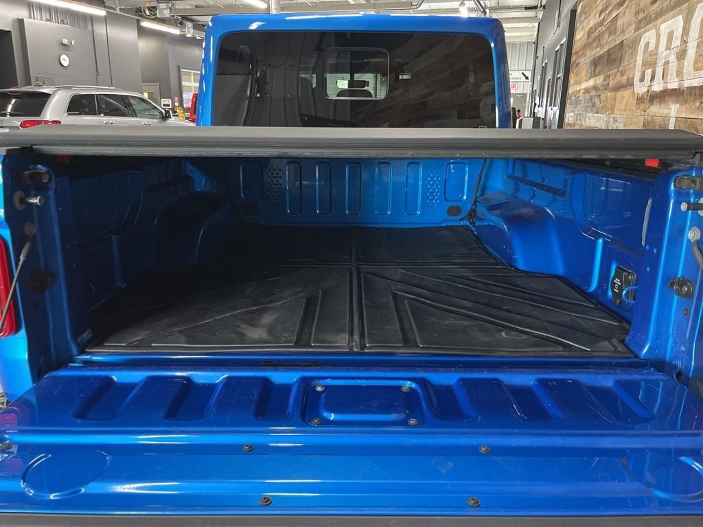 Used 2023 Blue Pearl Jeep Rubicon image 25