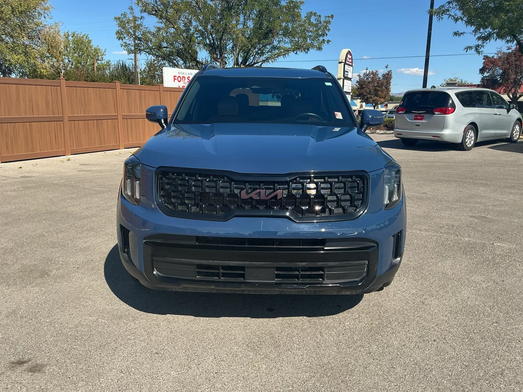 Used 2025 Midnight Lake Blue Kia EX X-Line image 2