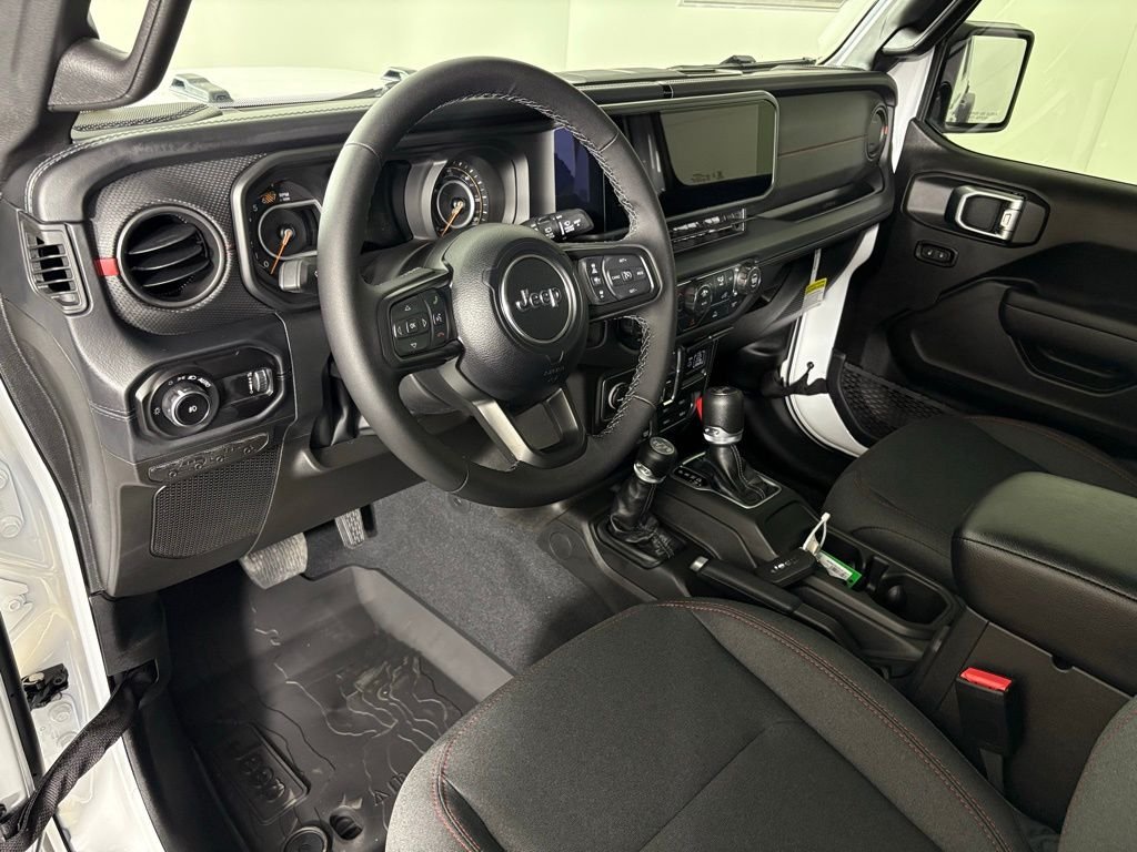 New 2026 Bright White Clearcoat Jeep Rubicon image 15