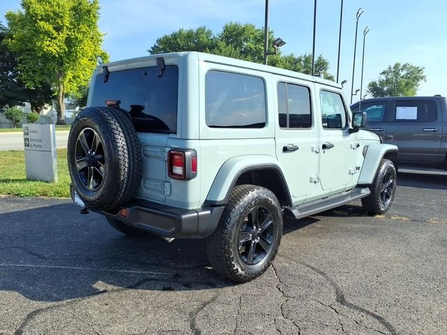Used 2023 Gray Jeep Altitude image 7