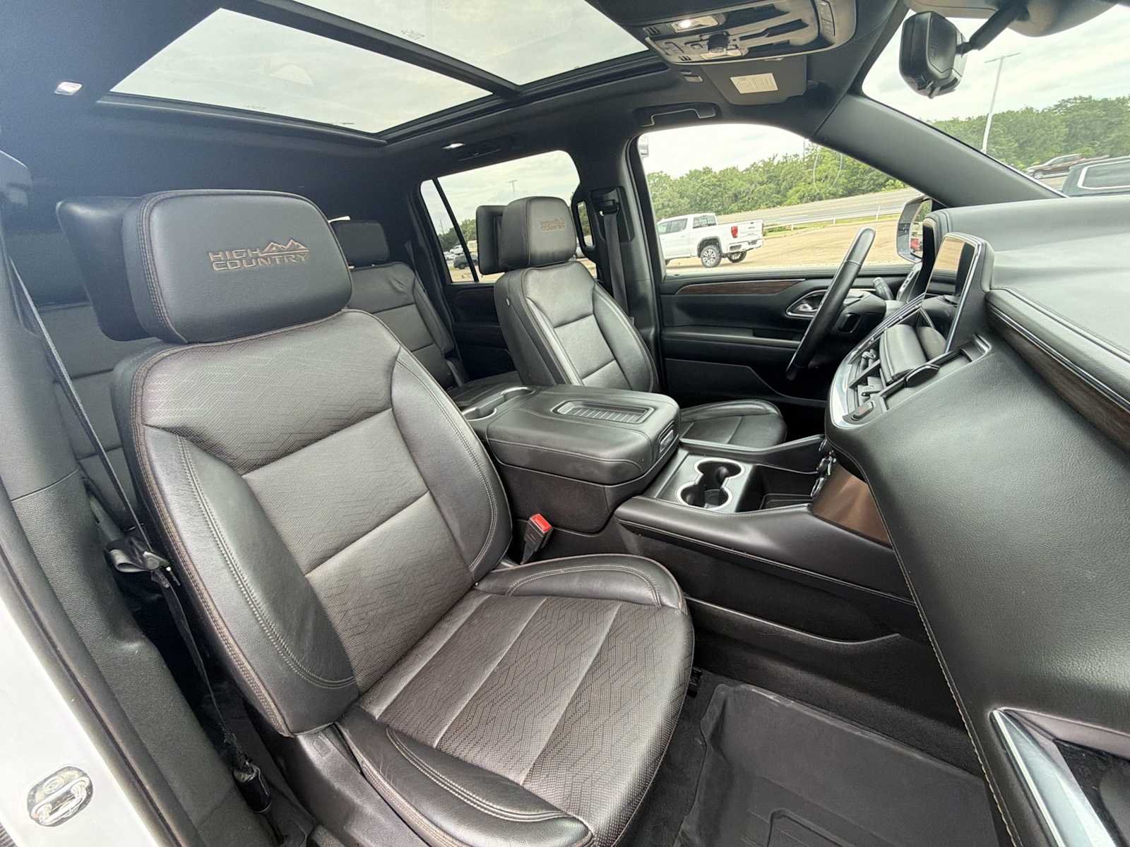 Used 2023 Summit White Chevrolet High Country image 29