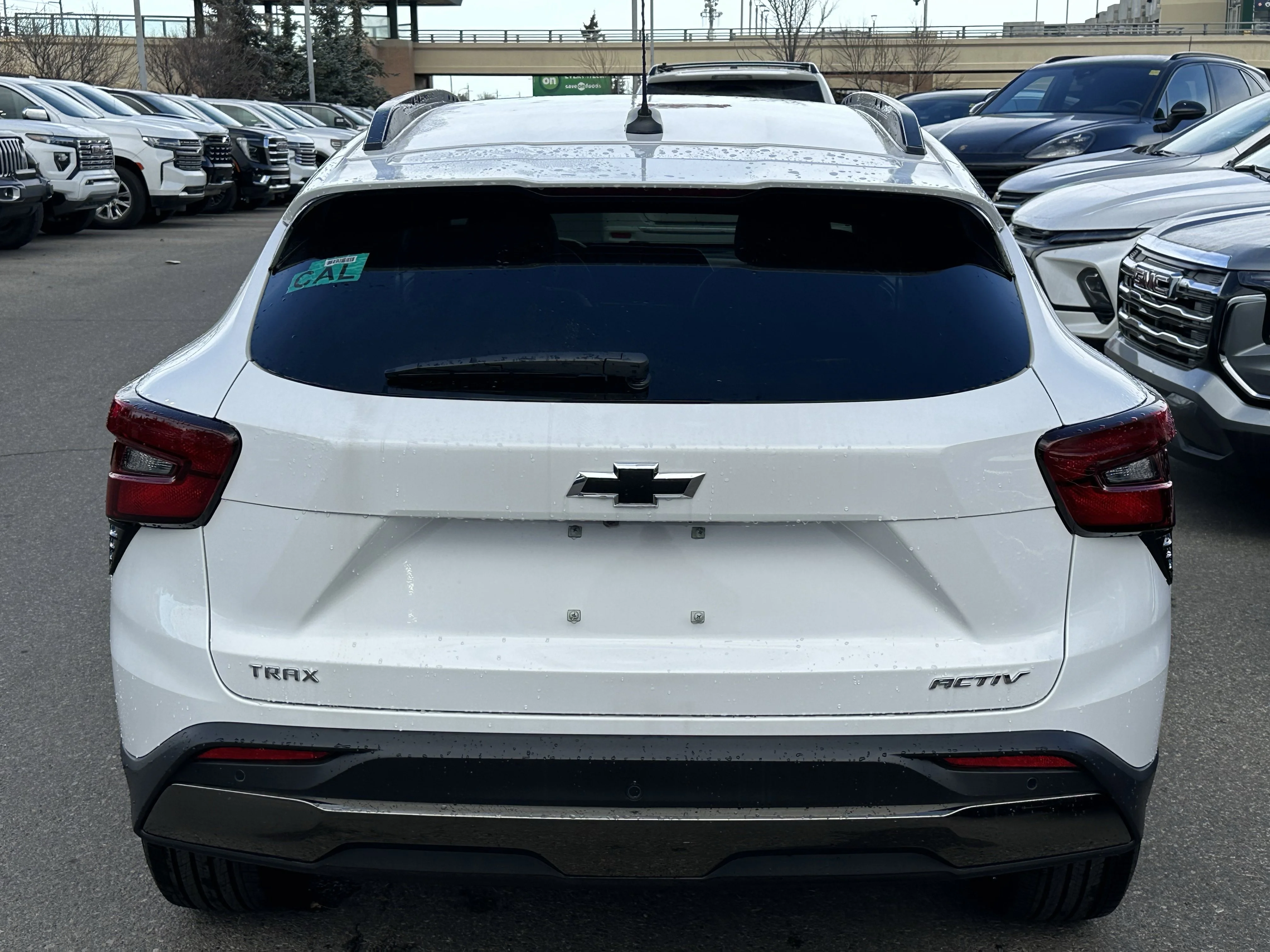 New 2026 Summit White Chevrolet ACTIV image 5