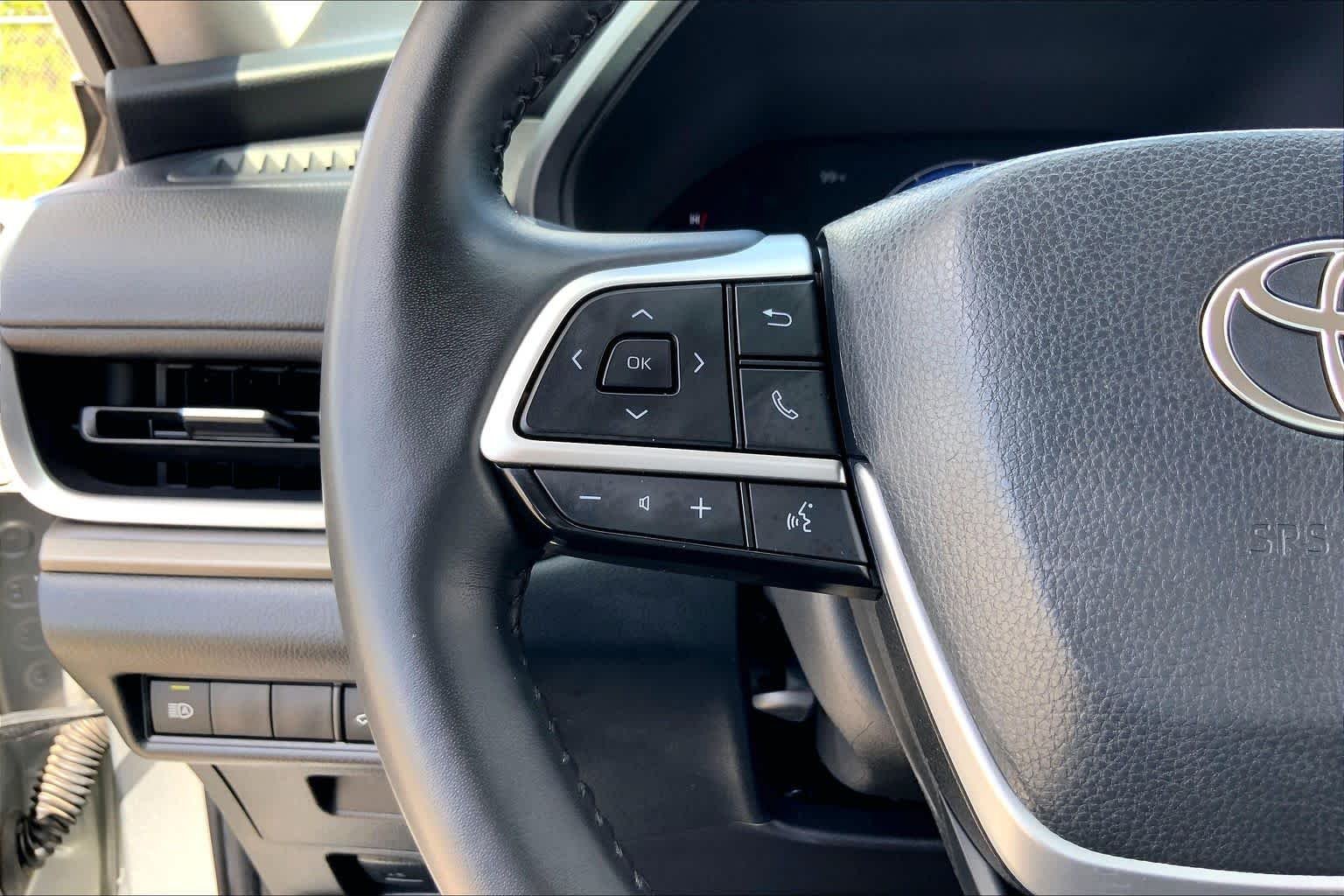 Used 2025 Celestial Silver Metallic Toyota XLE image 23