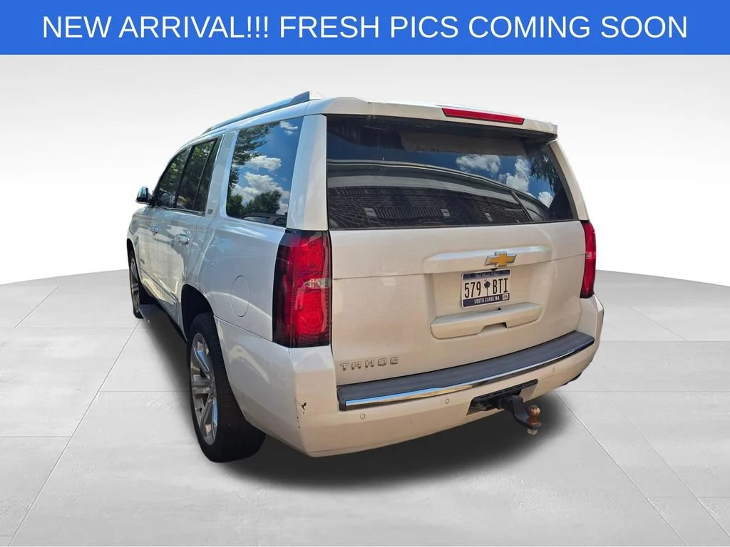 Used 2016 IRIDESCENT PEARL TRICOAT Chevrolet LTZ image 6