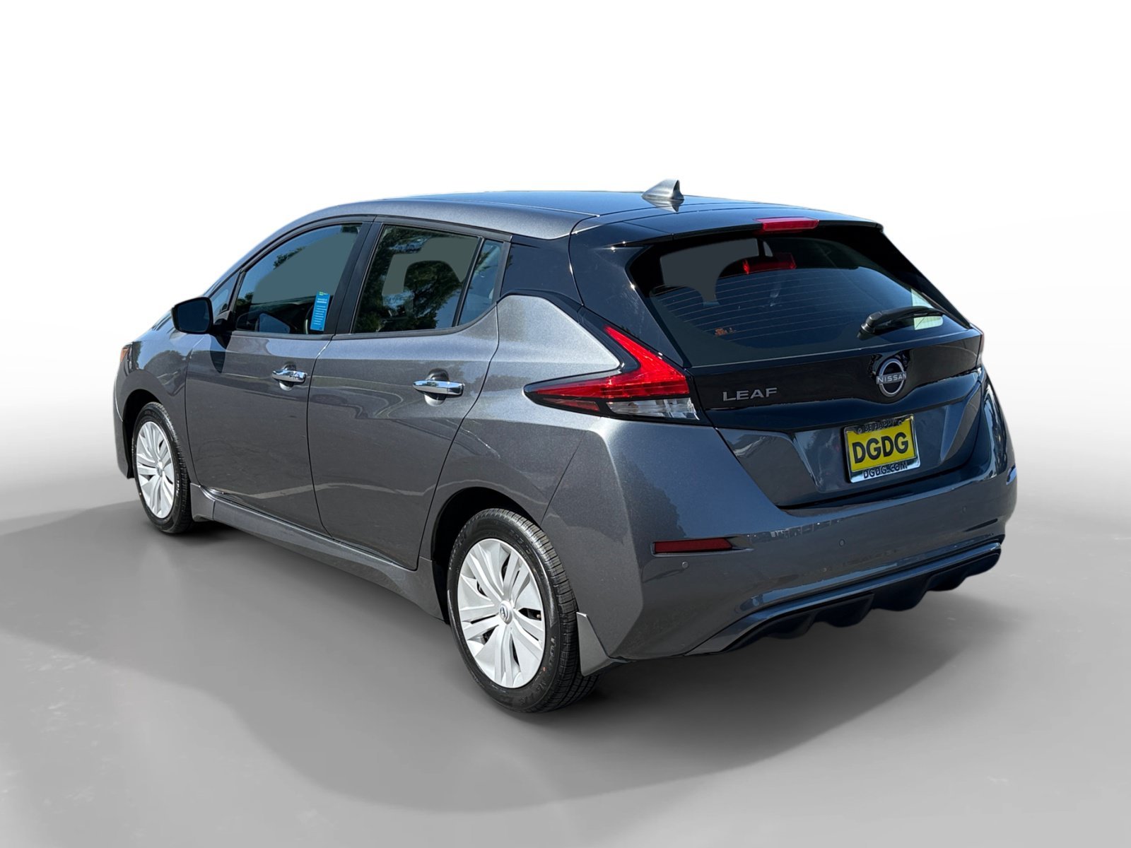 Used 2025 Gun Metallic Nissan S image 3