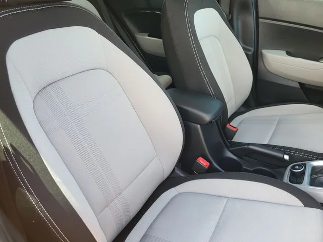 Used 2024 Red Hyundai SEL image 13