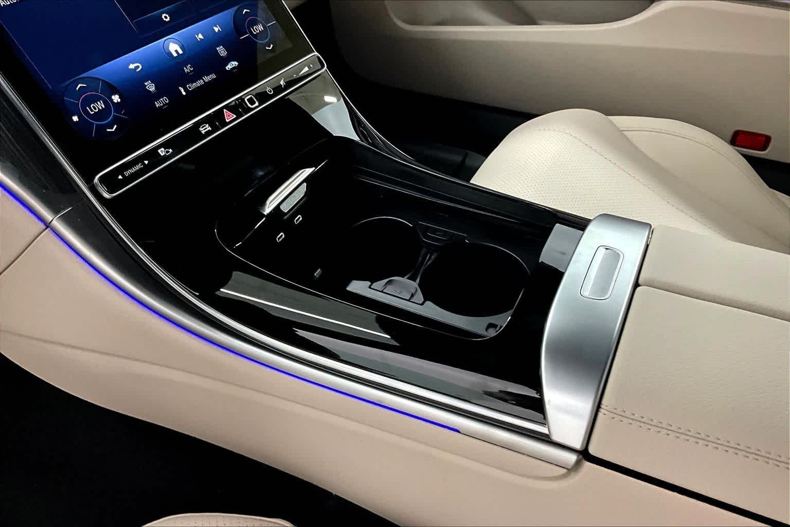 New 2026 MANUFAKTUR Alpine Grey Mercedes-Benz CLE 300 image 7