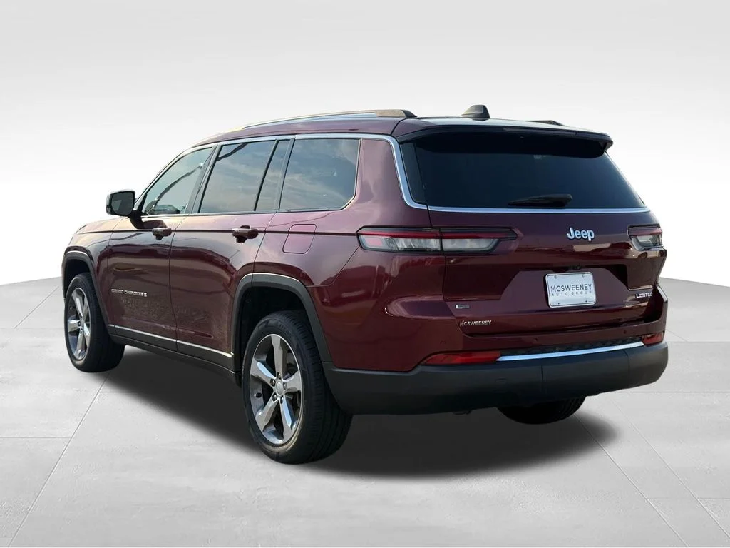 Used 2022 Red Jeep Limited image 3