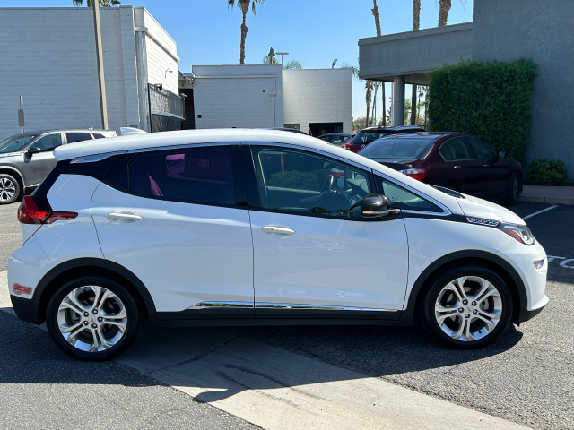 Used 2020 White Chevrolet LT image 12