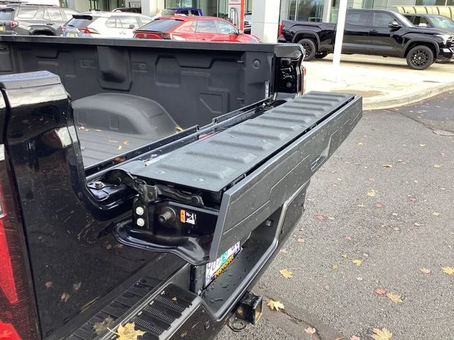 Used 2024 Black GMC Denali Ultimate image 33