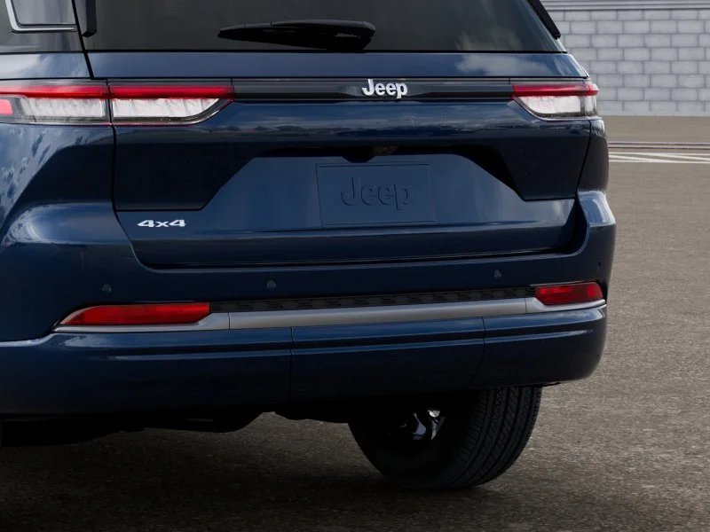 New 2026 Fathom Blue Pearl-Coat Exterior Paint Jeep Limited Reserve image 39