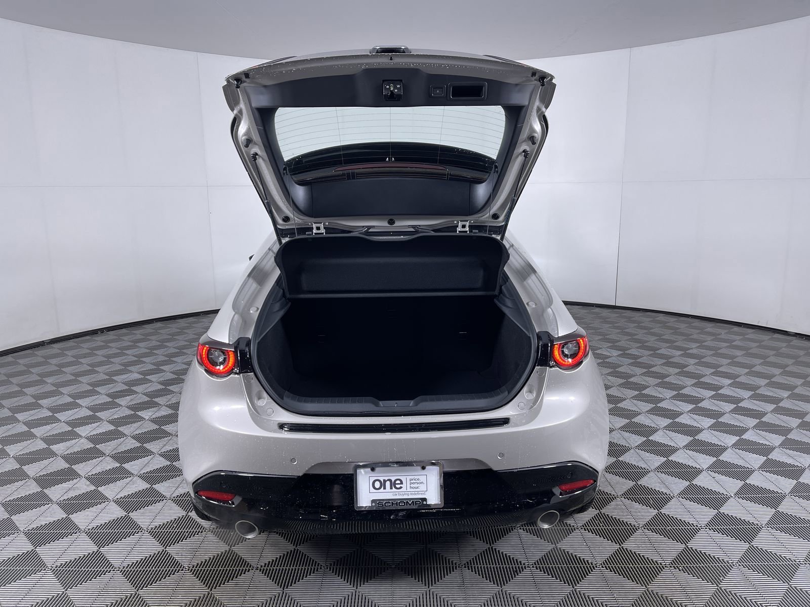 New 2026 Platinum Quartz Metallic Mazda 2.5 Turbo Premium Plus image 24