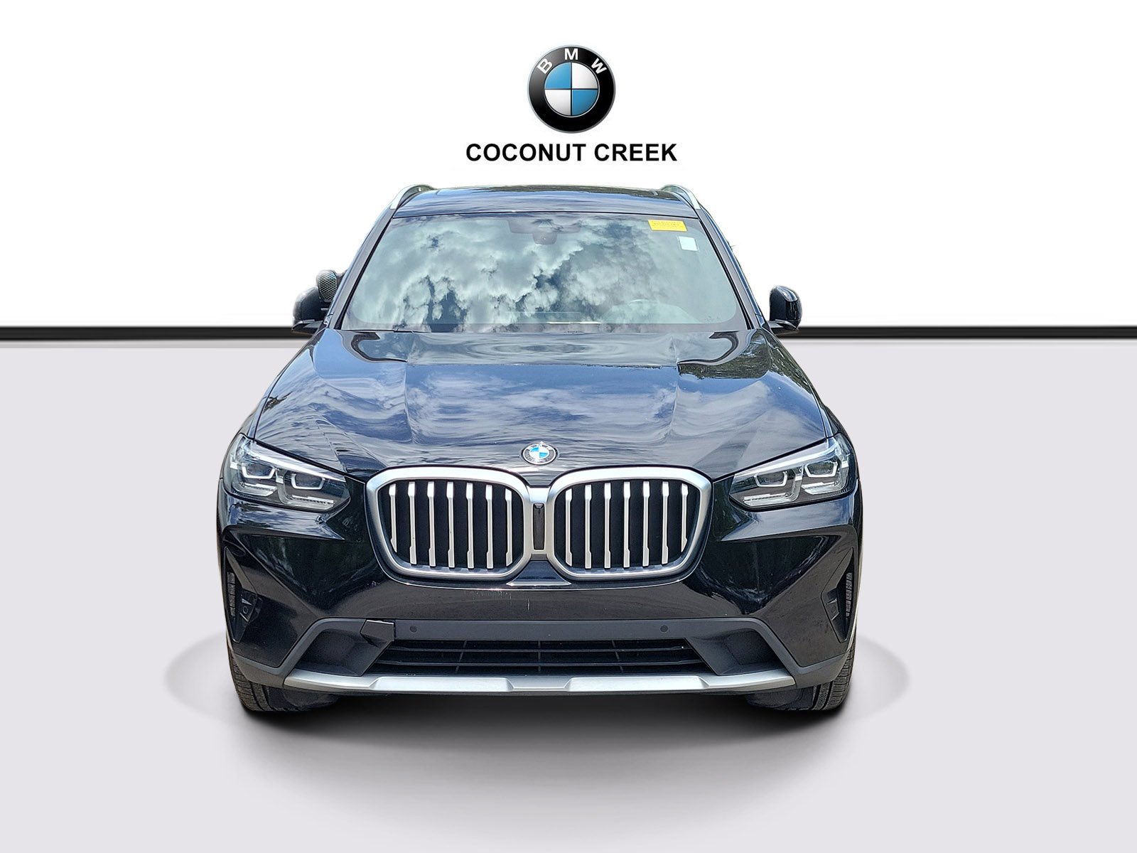 Used 2022 Jet Black BMW sDrive30i image 2