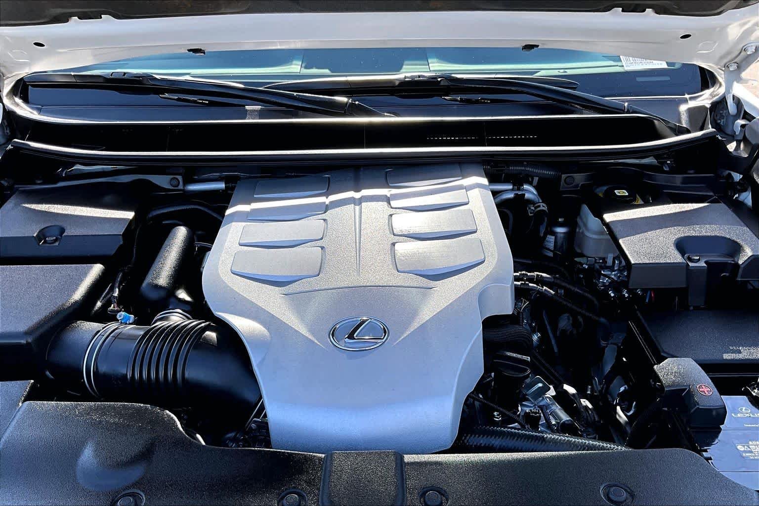 Used 2021 Starfire Pearl Lexus Premium image 30