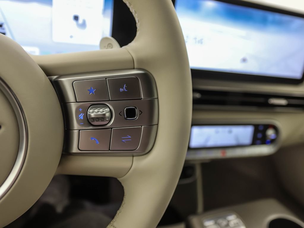 Used 2023 White Genesis Advanced image 13