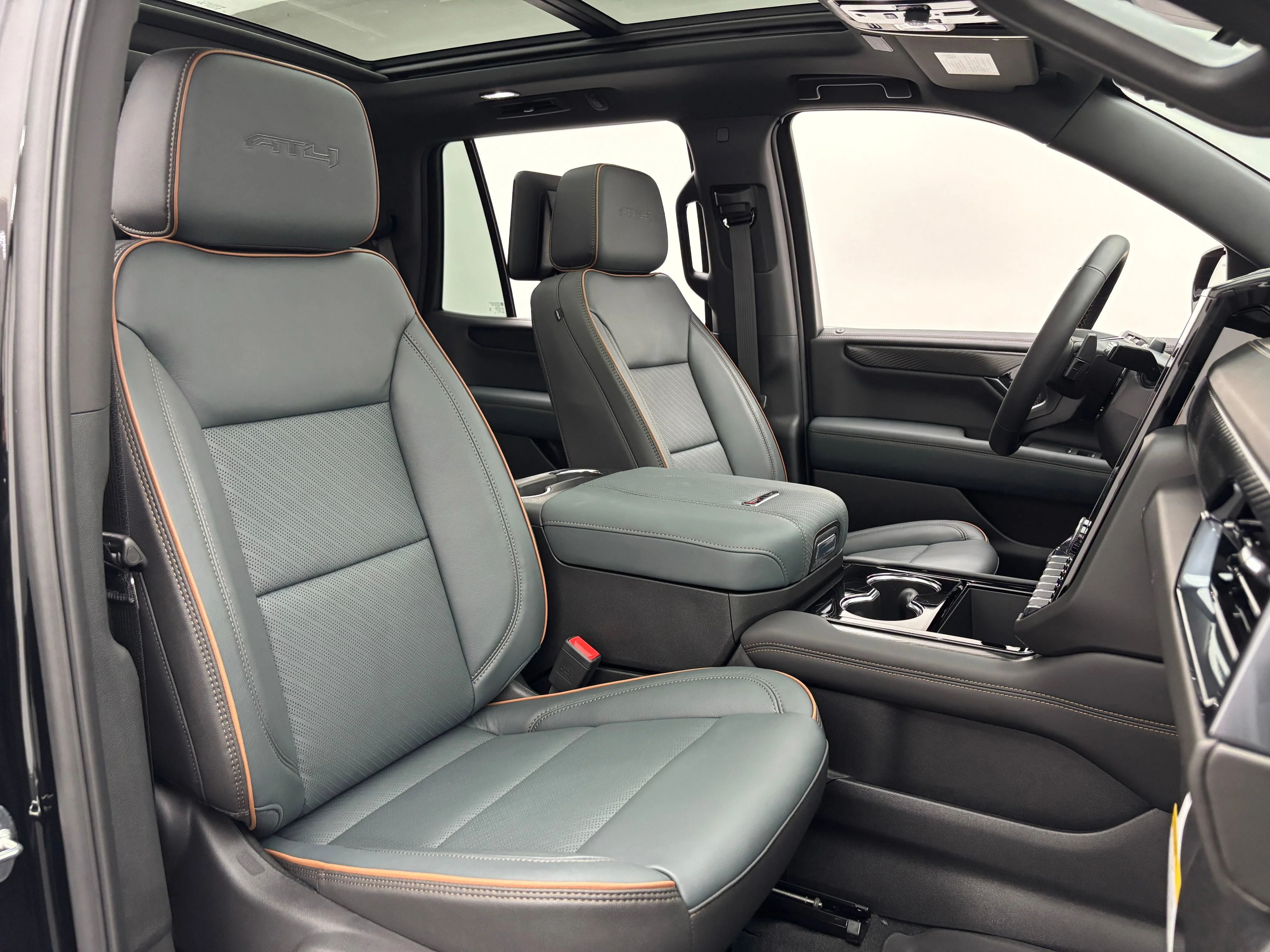 2026 GMC Yukon AT4 - Photo 39