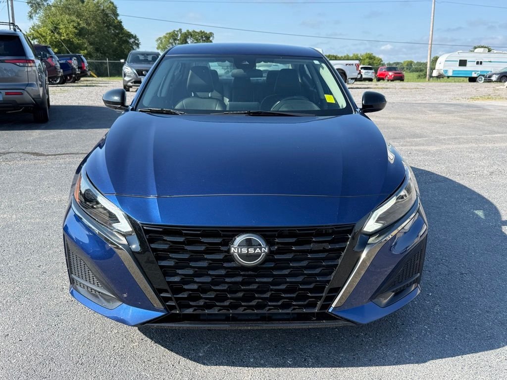 Used 2024 Blue Nissan 2.5 SR image 22