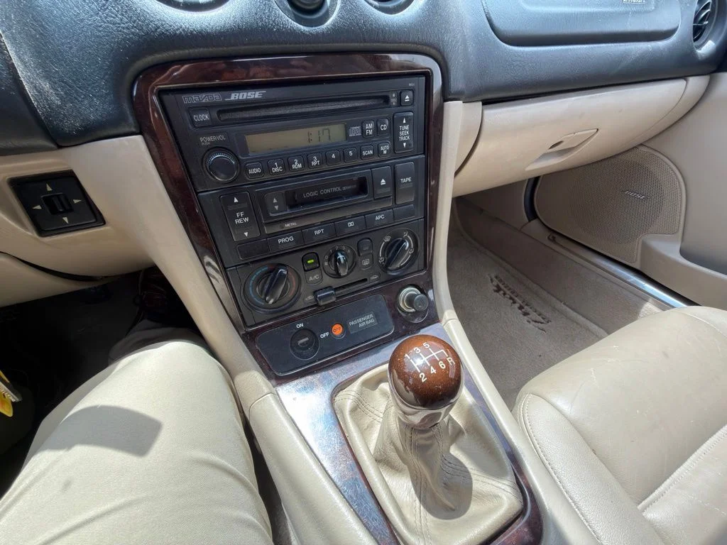 Used 2000 Red Mazda LS image 11