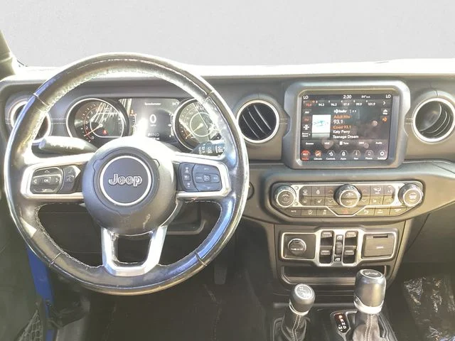 Used 2021 Blue Pearl Jeep Unlimited Sahara image 9