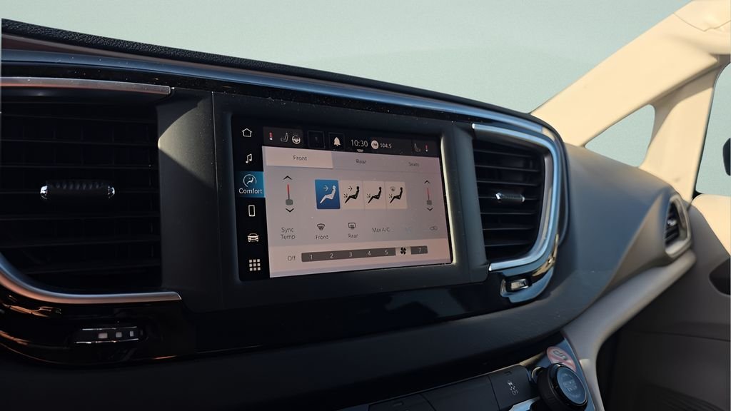 Used 2023 Black Chrysler LX image 18