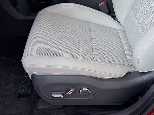 New 2026 Red Hyundai SEL FWD image 30