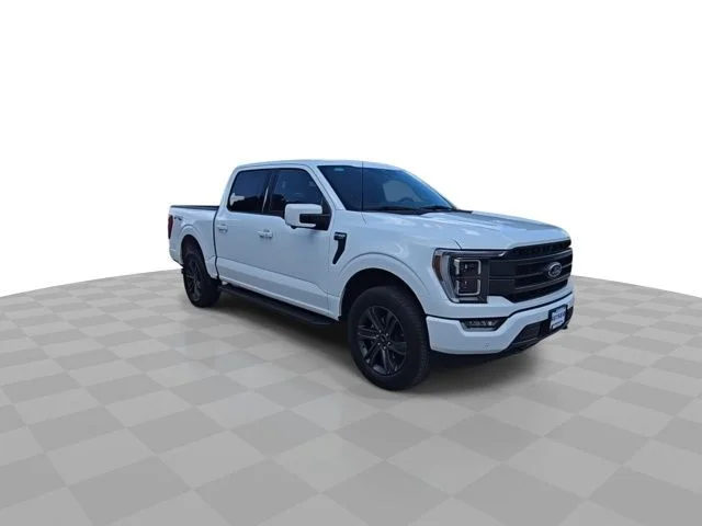 Certified Used 2023  Ford Lariat image 2