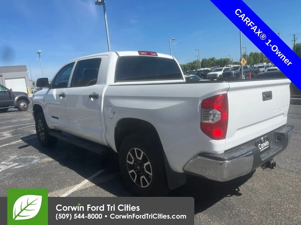 Used 2017 Silver Toyota SR5 image 9