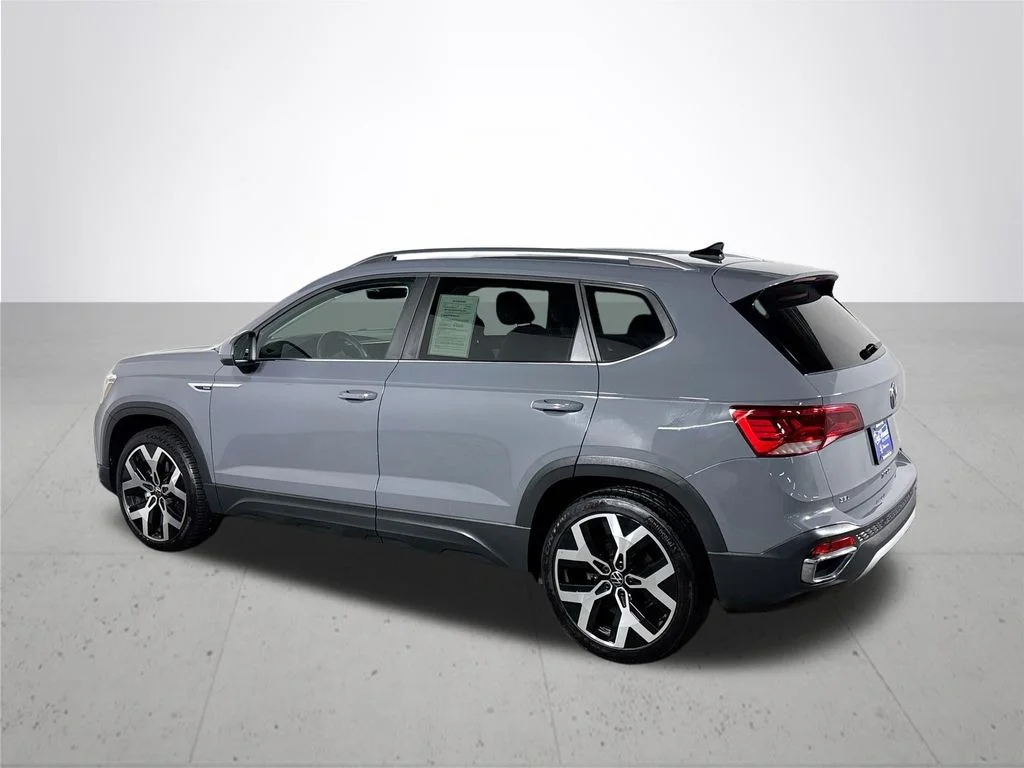 Used 2022 Gray Volkswagen 1.5T SEL image 8