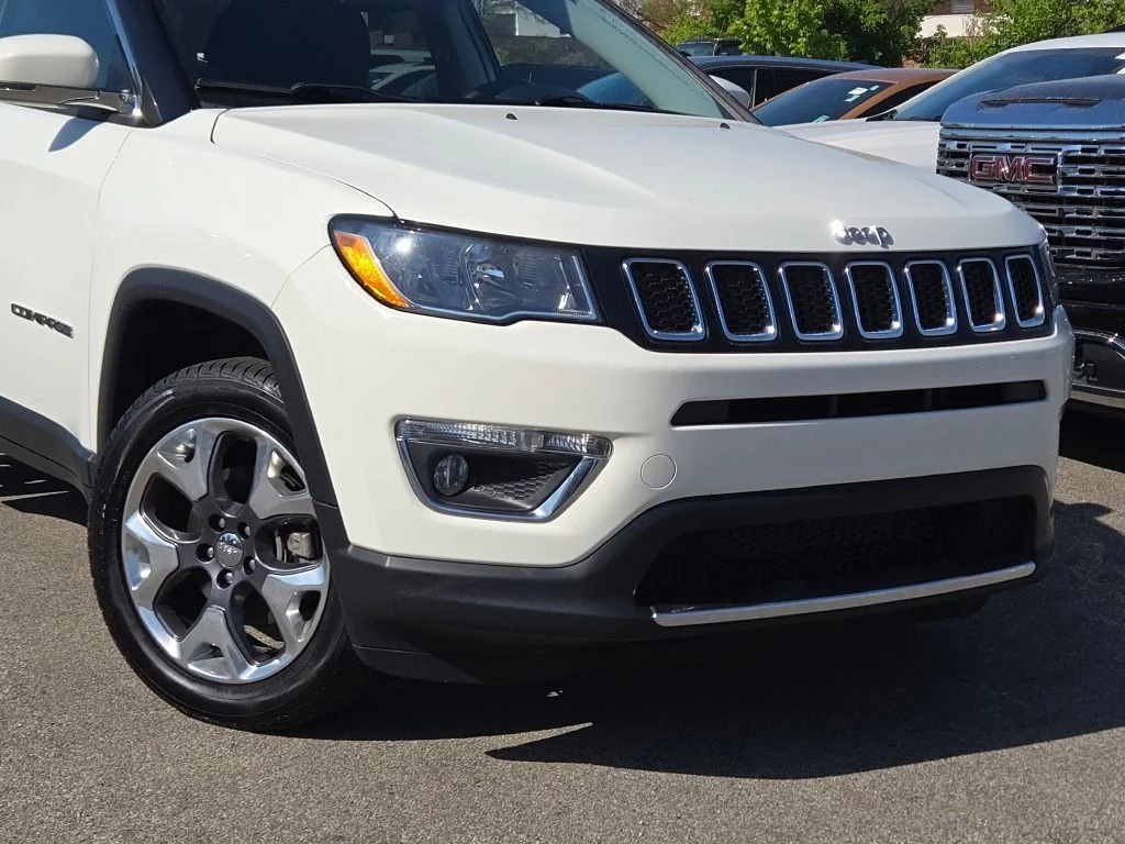Used 2020 White Jeep Limited image 2