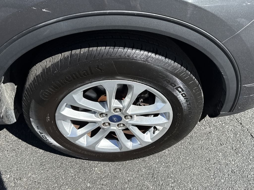Used 2022 Carbonized Gray Metallic Ford SE image 7