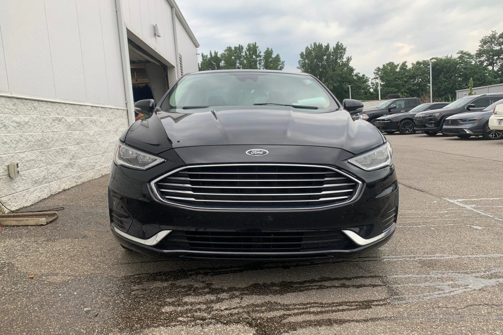 Used 2019 Black Ford SEL image 6